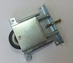 TC215 Ролик внеш. накладной с пружиной TC215 Ролик внеш. накладной с пружиной