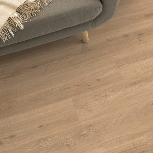 Ламинат Дуб Предайя натуральный EPL198 8/32 в интерьере