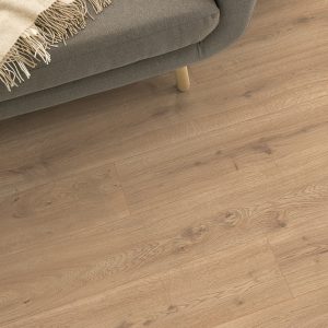 Ламинат Дуб Предайя натуральный EPL198 в интерьере